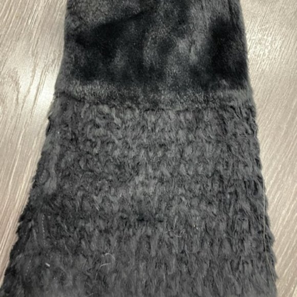 Solleciti Black fur short jacket - Picture 4 of 12